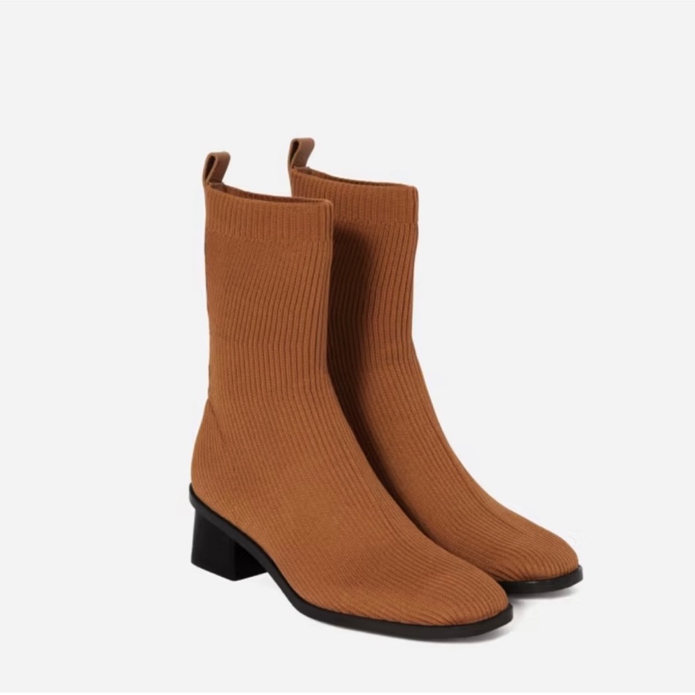 EVERLANE’s The High-Ankle Glove Boot in ReKni